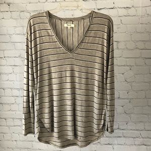 SHIRT - Madewell neutrals vertical and horizontal striped blouse. Size small